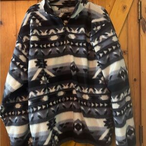 Vintage ME sport Black and White Patterned Fleece Pullover